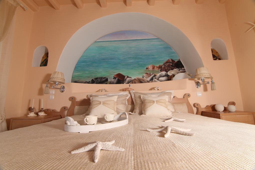 La Vie In Blue Villa Ornos  Room photo